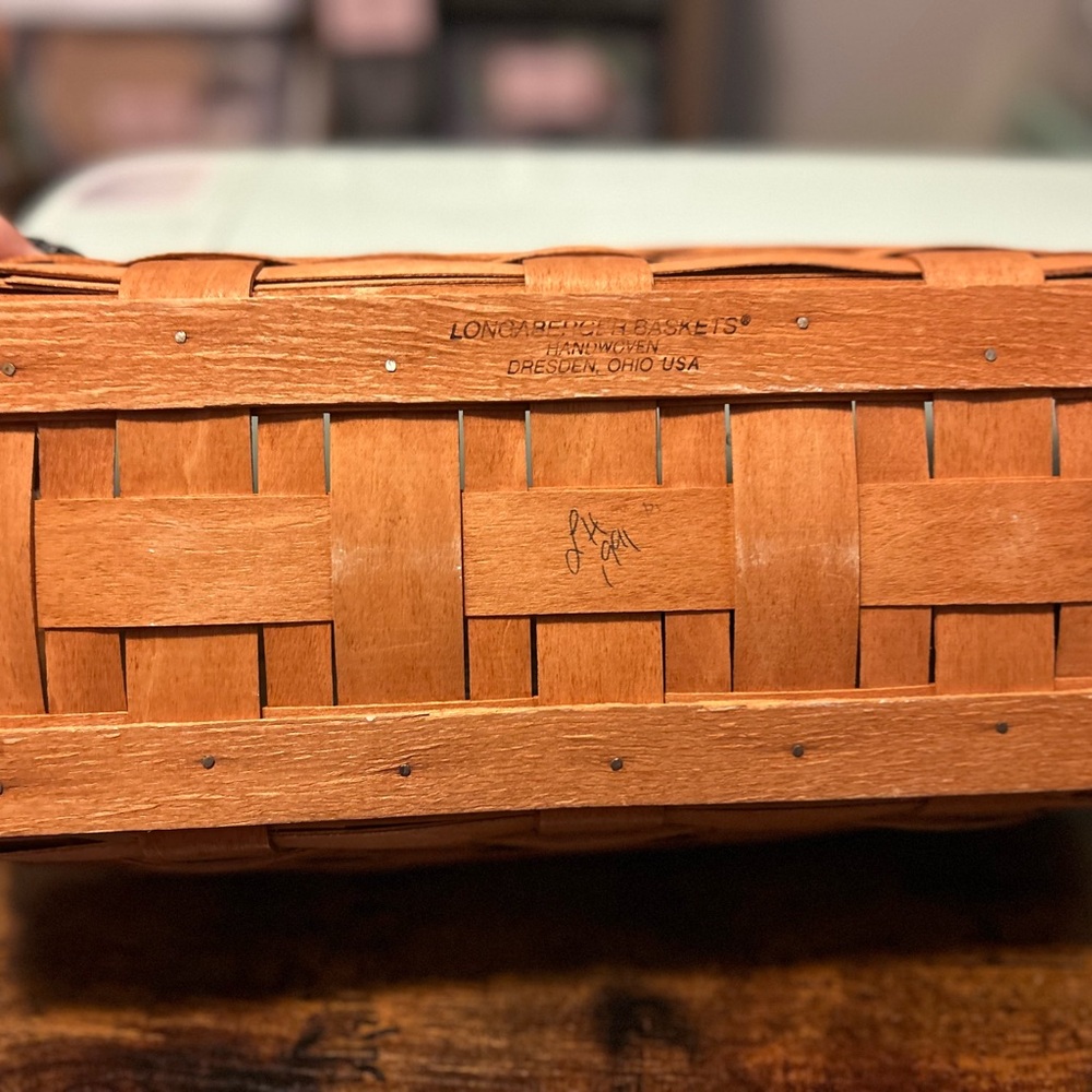 Longaberger Warm Brown Woven Basket - Picture 4 of 9